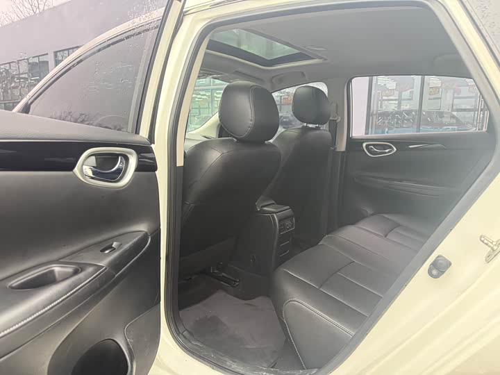 Фото 6 - Nissan Sylphy