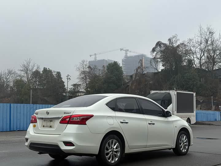 Фото 9 - Nissan Sylphy