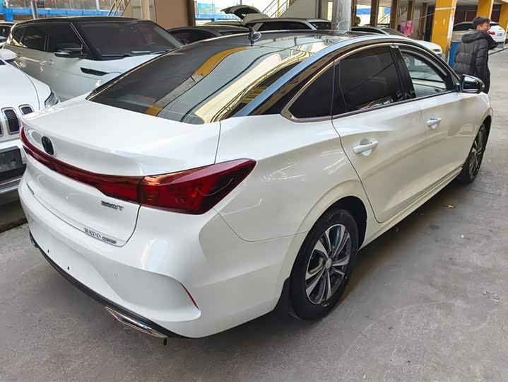 Фото 3 - Changan Eado Plus