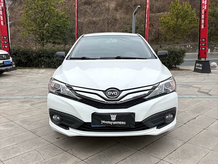 Фото 3 - BYD F3
