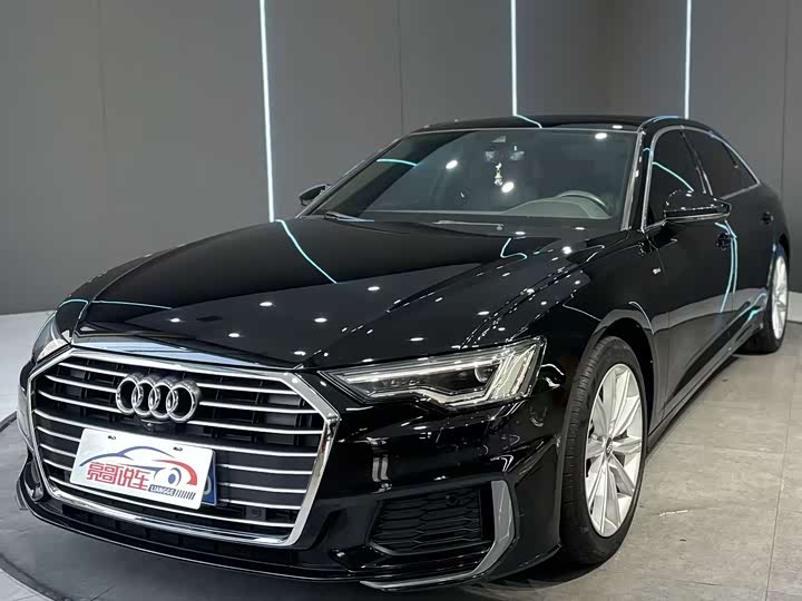 Фото 1 - Audi A6L