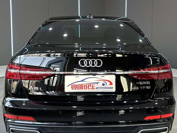 Фото 7 - Audi A6L
