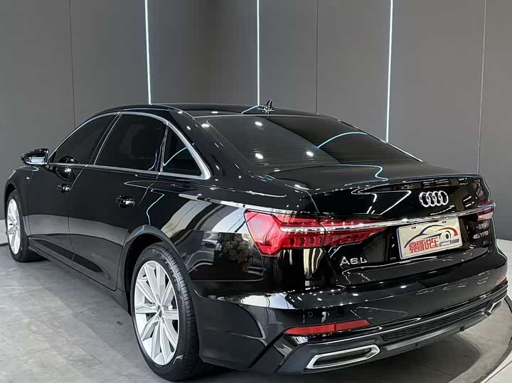 Фото 8 - Audi A6L