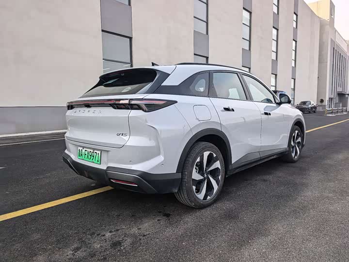 Фото 5 - BAIC Arcfox Alpha T5