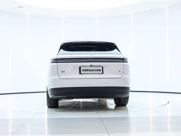 Фото 5 - LiXiang i6