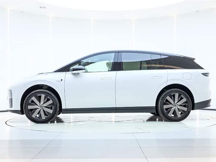 Фото 7 - LiXiang i6