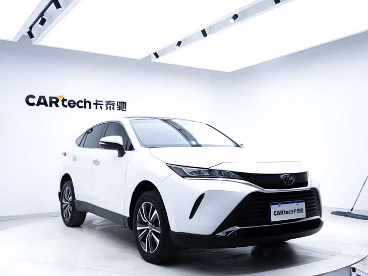 Фото 3 - Toyota Harrier