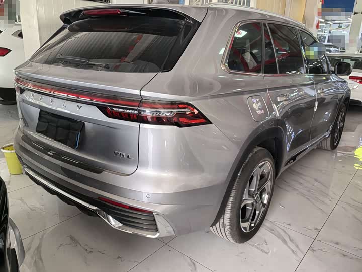 Фото 6 - Geely Monjaro