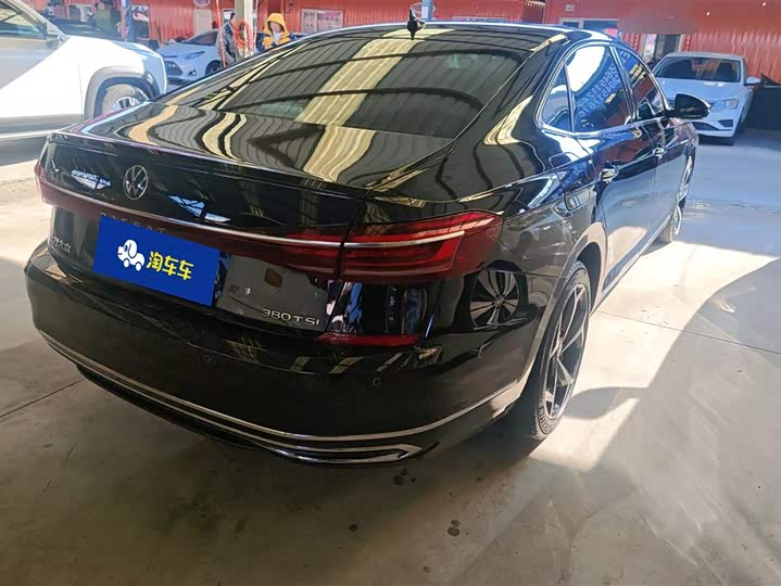 Фото 3 - Volkswagen Passat