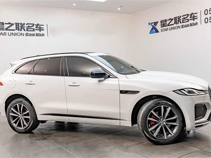 Фото 5 - Jaguar F-Pace