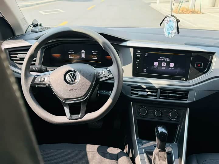 Фото 5 - Volkswagen Polo