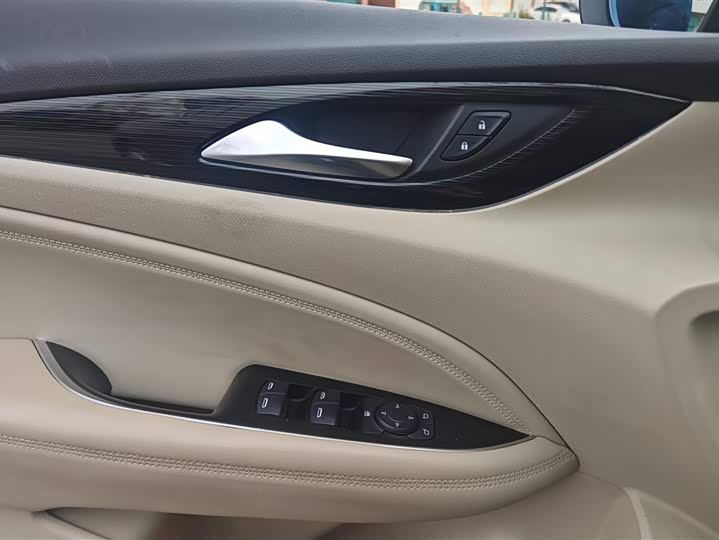 Фото 7 - Buick Regal