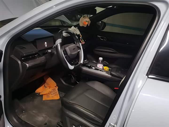 Фото 9 - Changan Oshan Z6 Hybrid