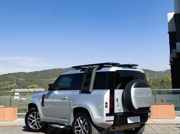 Фото 4 - Land Rover Defender