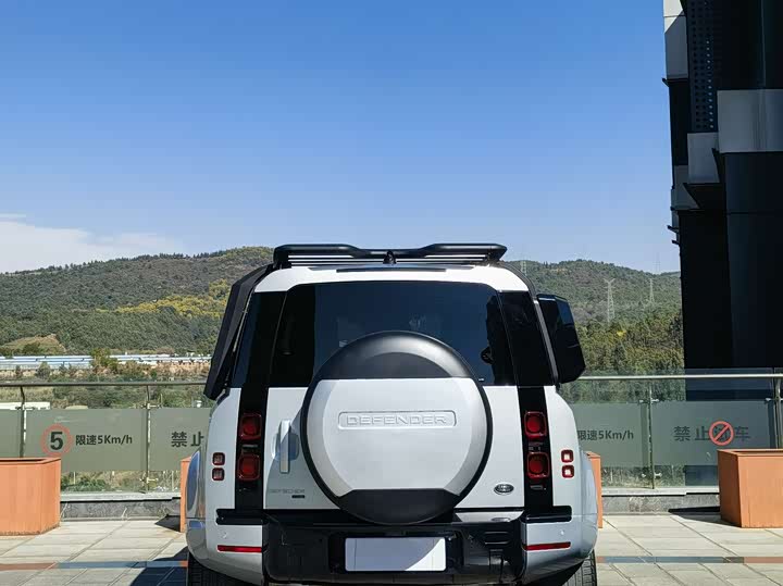 Фото 7 - Land Rover Defender