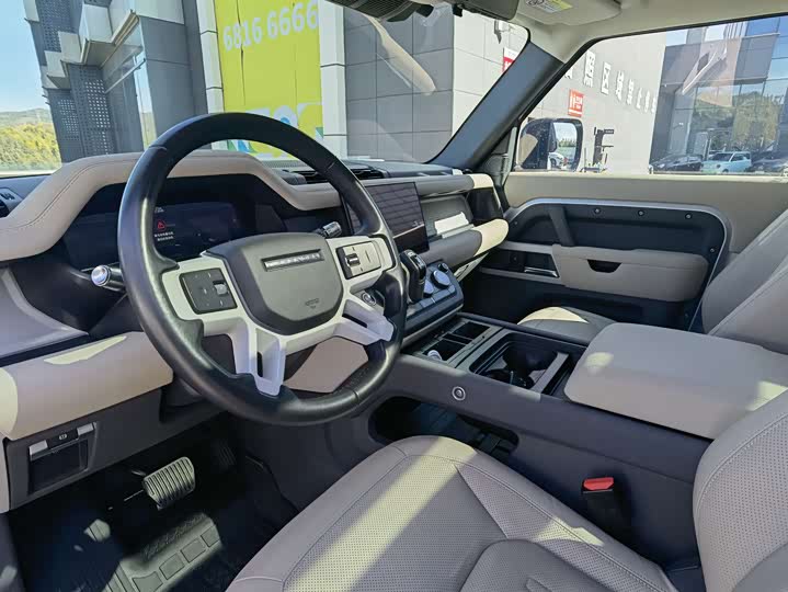 Фото 9 - Land Rover Defender