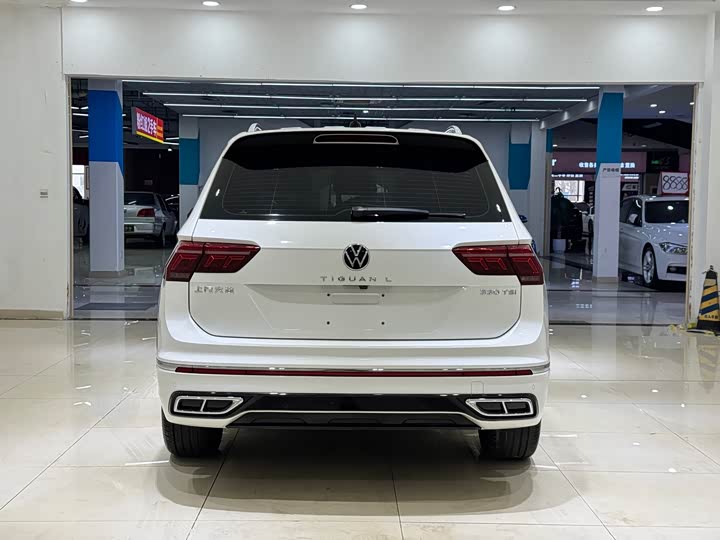 Фото 4 - Volkswagen Tiguan L Pro
