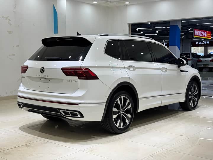 Фото 6 - Volkswagen Tiguan L Pro