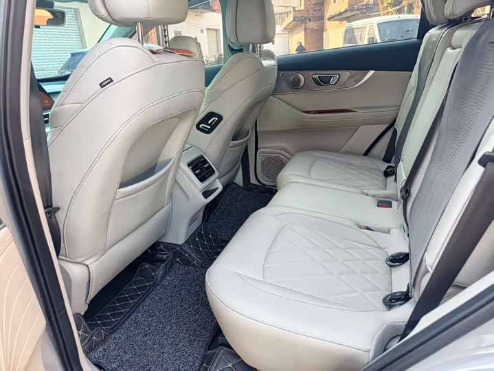 Фото 8 - Chery Tiggo 8 Pro Hybrid