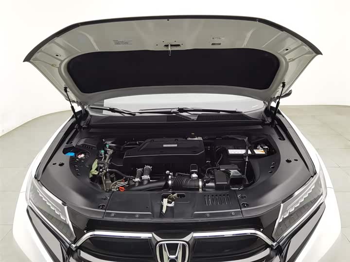 Фото 6 - Honda UR-V