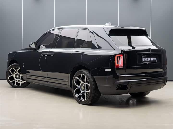 Фото 4 - Rolls-Royce Cullinan