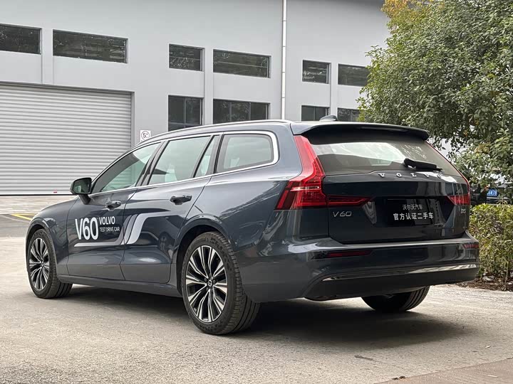Фото 4 - Volvo V60
