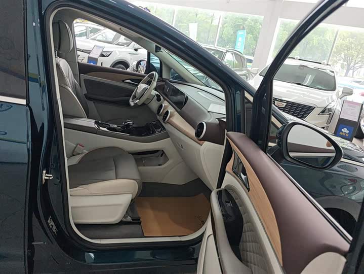 Фото 8 - Dongfeng Forthing Yacht