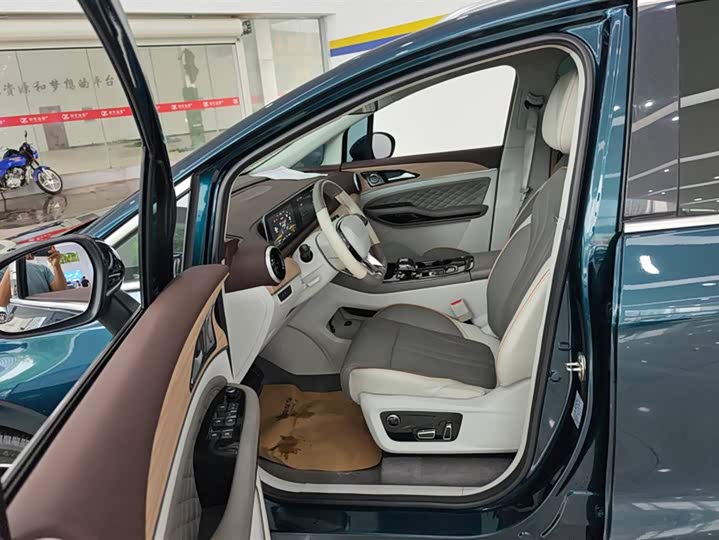 Фото 9 - Dongfeng Forthing Yacht