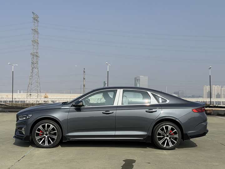 Photo 4 - Geely Preface