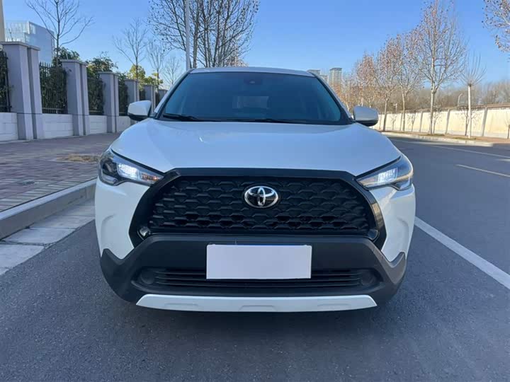 Фото 2 - Toyota Corolla Cross