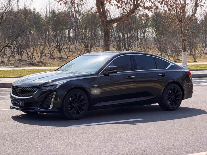 Фото 1 - Cadillac CT5