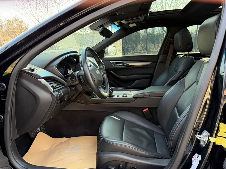 Фото 9 - Cadillac CT5