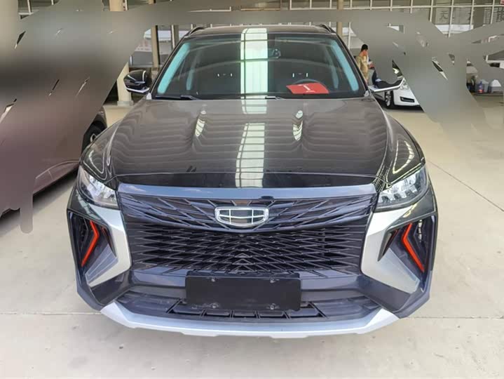 Фото 2 - Geely Atlas