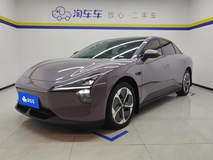 Фото 1 - XPeng Mona M03