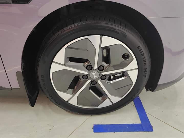 Фото 6 - XPeng Mona M03