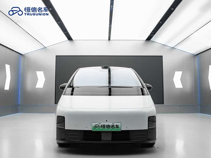 Фото 2 - LiXiang Mega