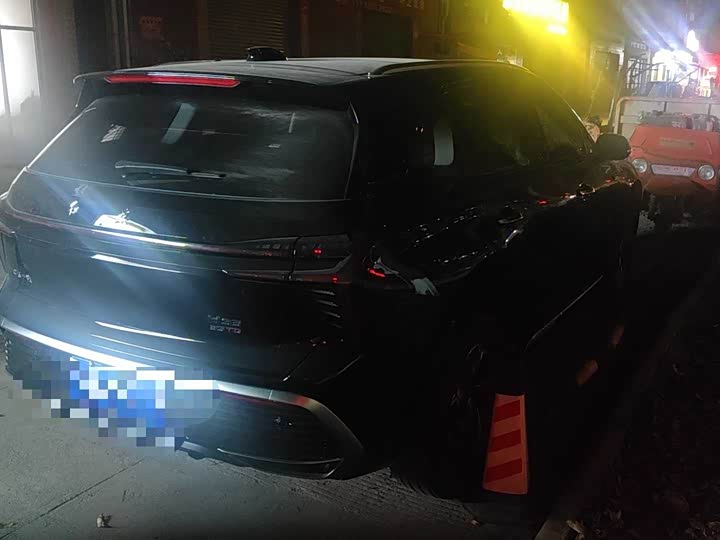 Фото 5 - Hongqi HS3