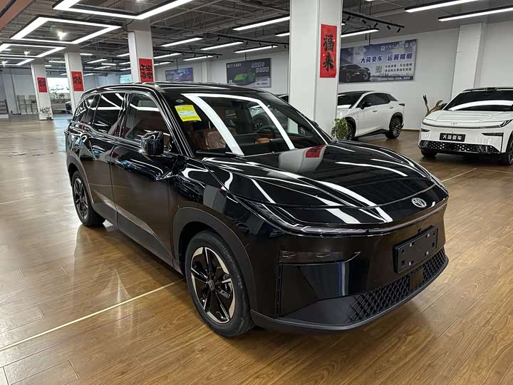 Photo 3 - Toyota bZ3X