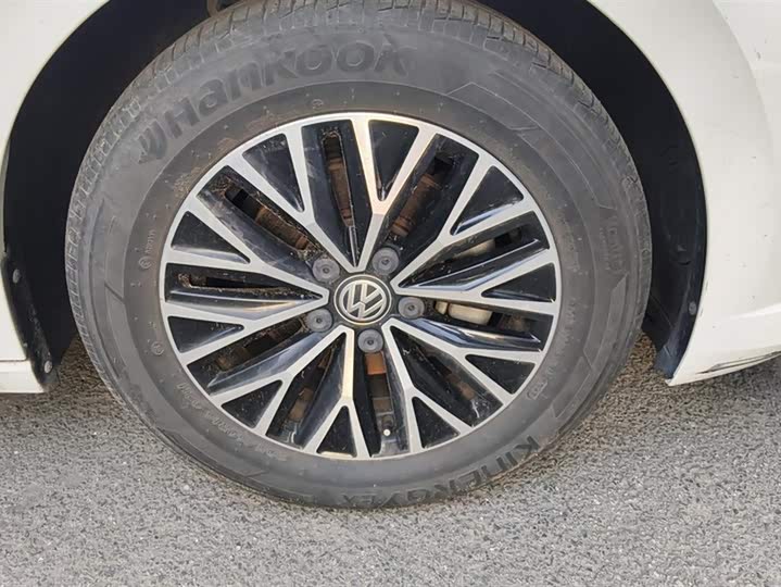 Фото 6 - Volkswagen Sagitar L