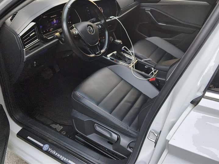 Фото 9 - Volkswagen Sagitar L