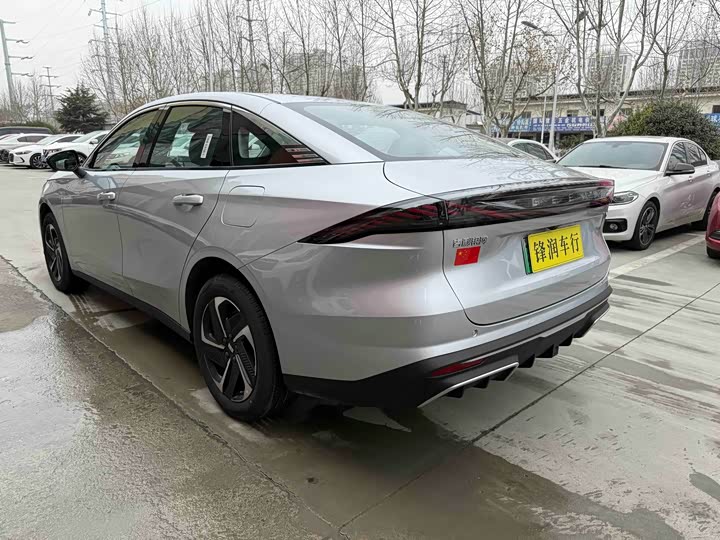 Фото 6 - Geely Galaxy L6