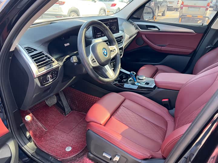 Фото 4 - BMW iX3