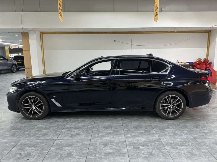 Фото 3 - BMW 5 Series