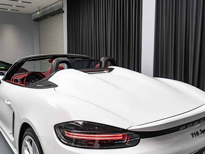 Фото 6 - Porsche 718