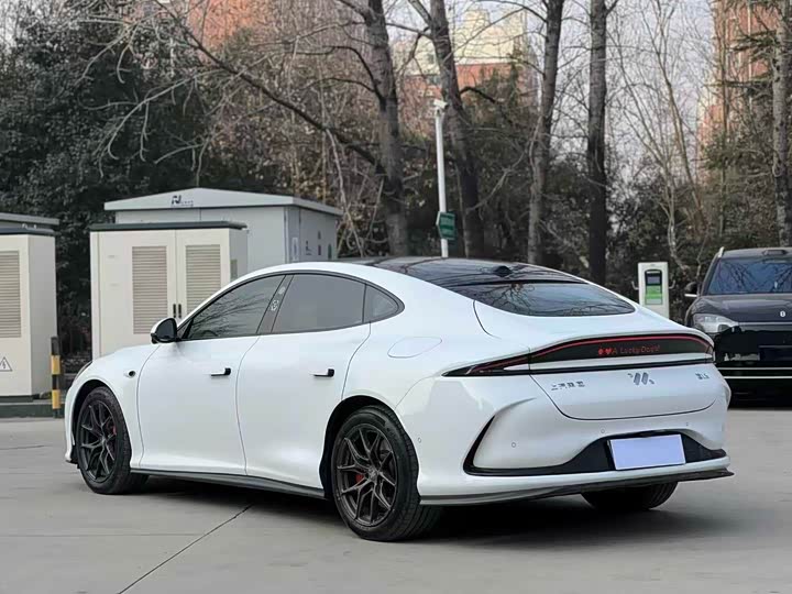 Photo 5 - IM motors L6