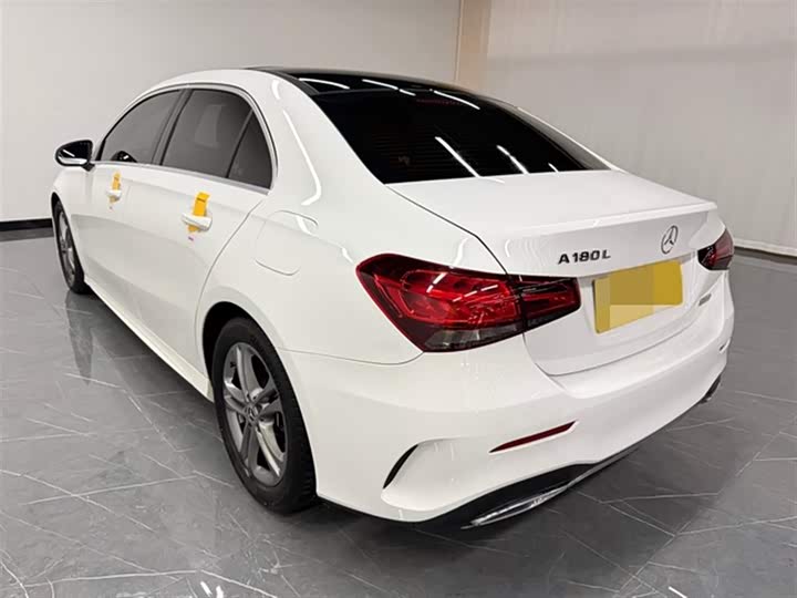 Фото 4 - Mercedes-Benz A-Class