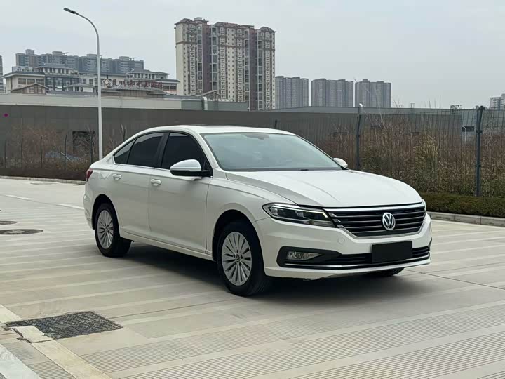 Фото 3 - Volkswagen Lavida