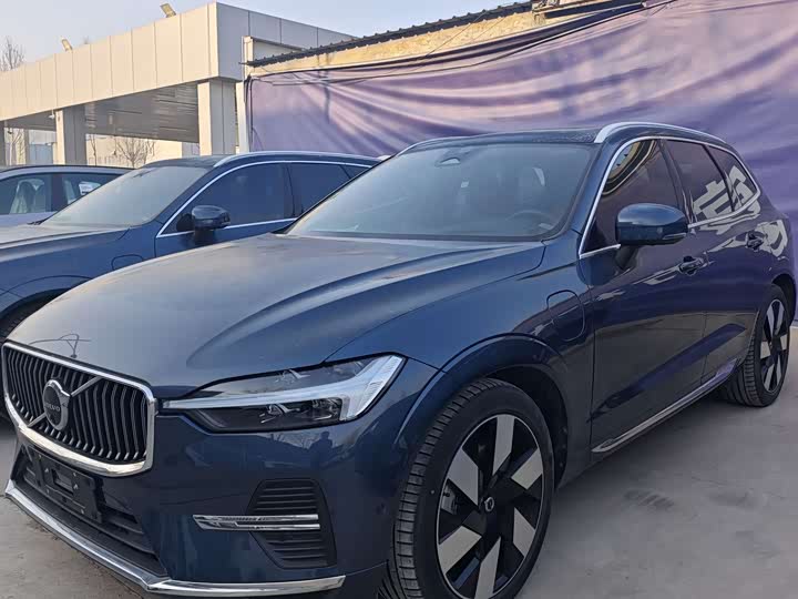 Фото 3 - Volvo XC60 Hybrid