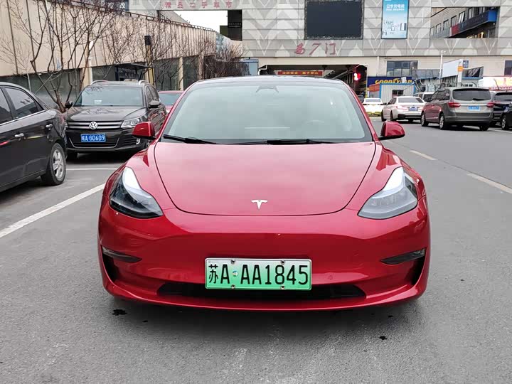 Фото 5 - Tesla Model 3