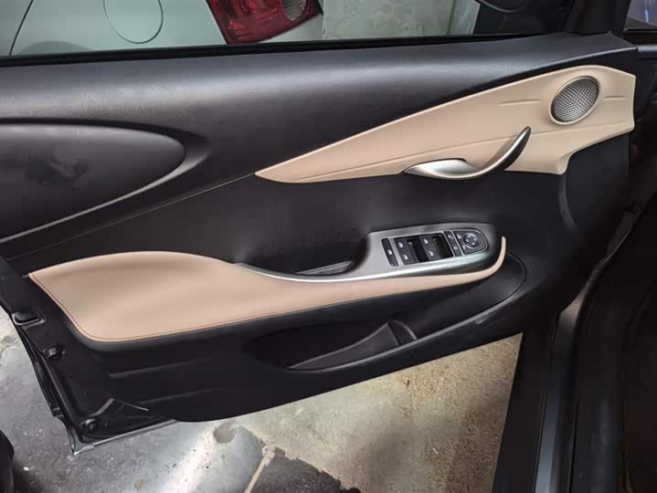 Фото 7 - BYD Dolphin